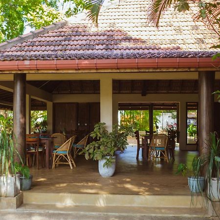 Omia Hotel Tangalle Bagian luar foto