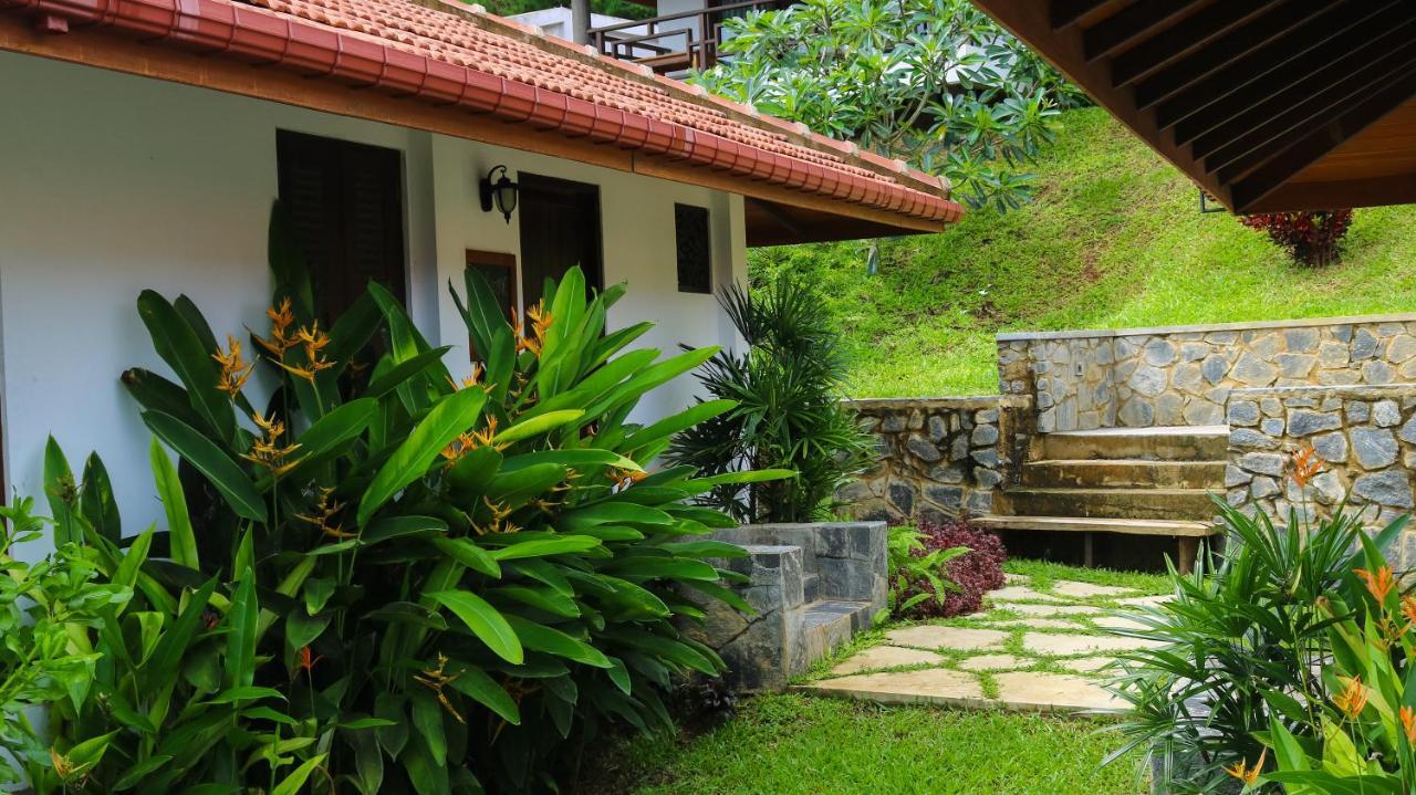 Omia Hotel Tangalle Bagian luar foto